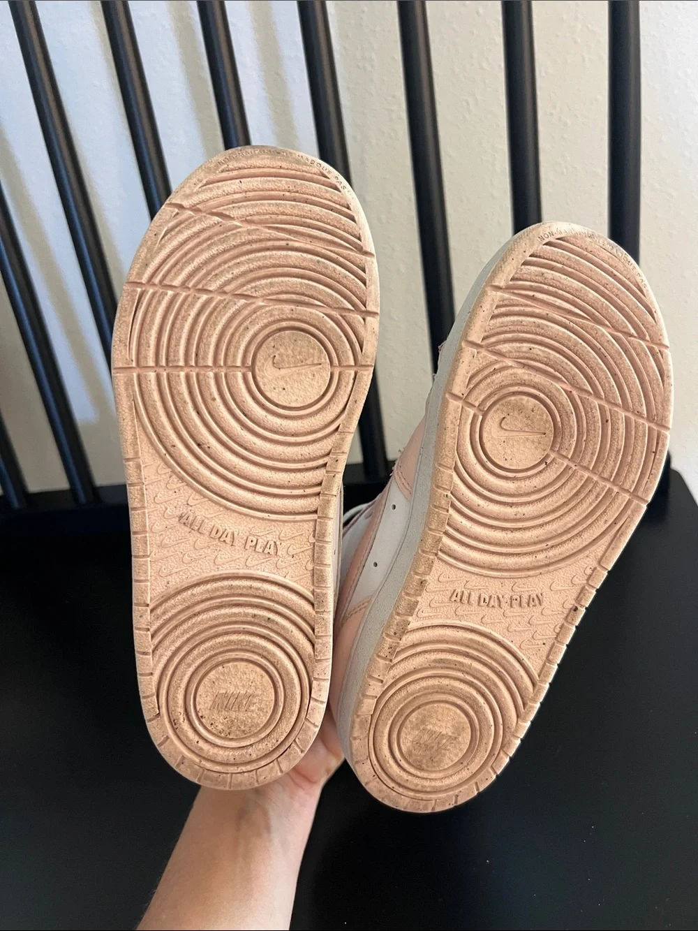 ❤️3/$25 (2) Nike Kids Sneakers in White & Pink